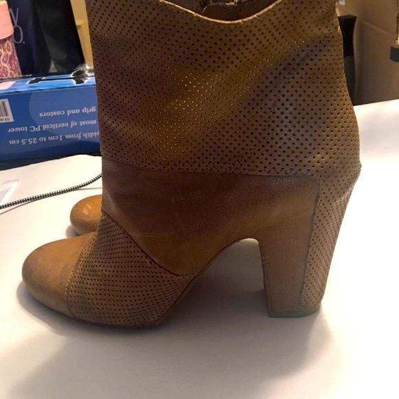 Italian Leather Booties - Picture 2 of 5